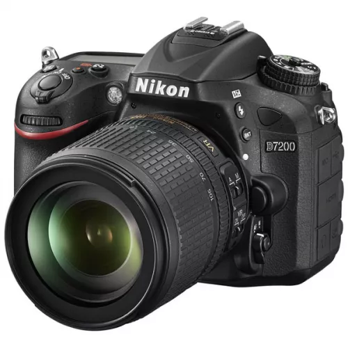 Фотоаппарат зеркальный Nikon D7200 18-105 VR Kit
