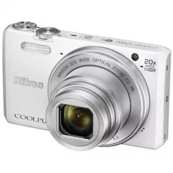 Фотоаппарат компактный Nikon Coolpix S7000 White - Аксессуары
